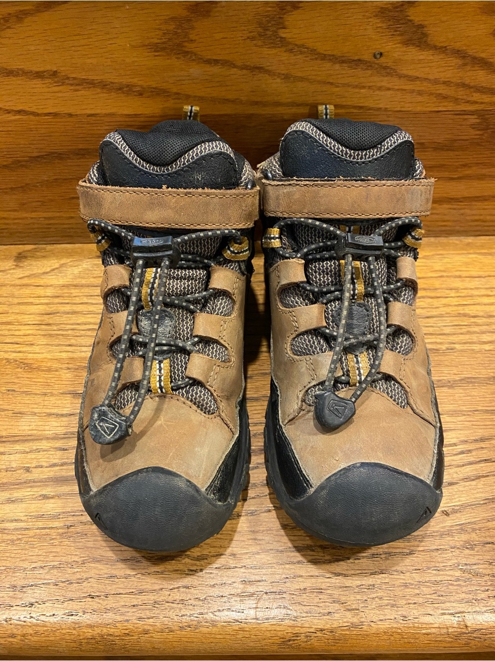 Keen Targhee Brown and Black Kids Hiking Boots - Size 13